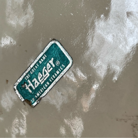 Vintage Haeger Pottery Vase Banded Ringed Cinched Cream Matte❤️ - Picture 5 of 9